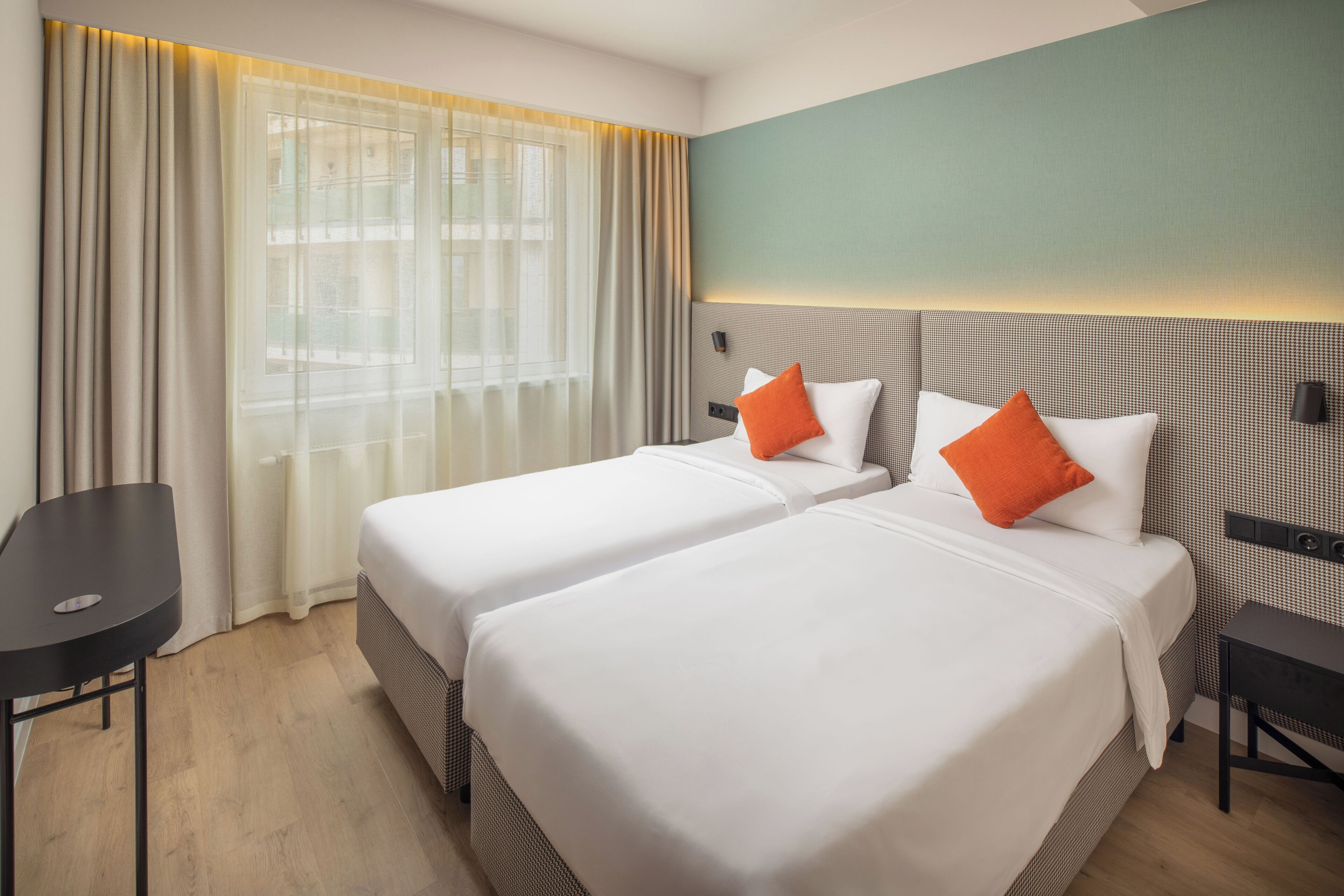 deluxe apartment with 2 bedrooms | 2 bedrooms, premium bedding, in-room safe, desk