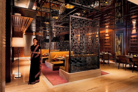 Se sirven cenas y cocina india