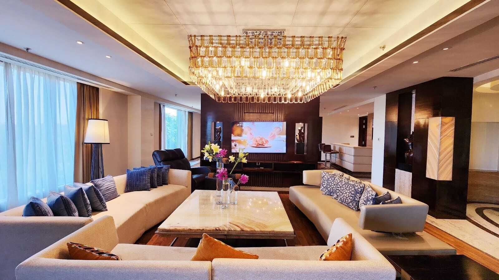 Presidential Suite, 1 Bedroom | Minibar, in-room safe, laptop workspace, blackout curtains