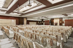 Meeting facility - Ramada by Wyndham Navi Mumbai (Navi Mumbai)