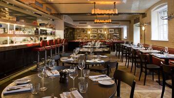 Daily English breakfast (GBP 19.95 per person)