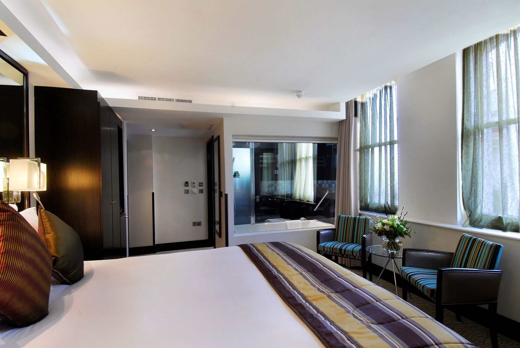 In-room safe, desk, soundproofing, iron/ironing board