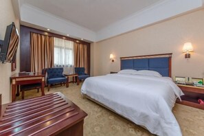 Minibar, coffres-forts dans les chambres, réveils