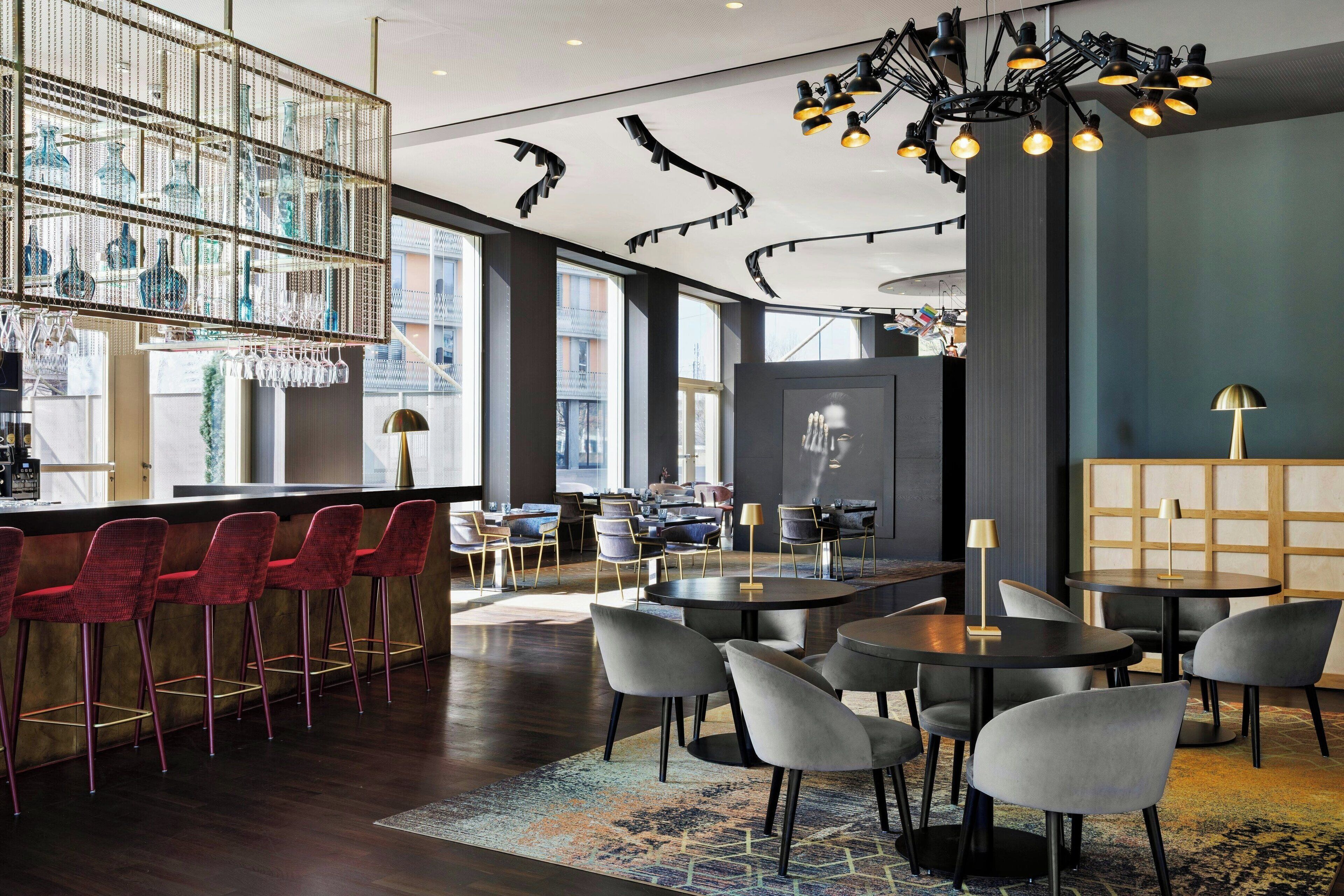 Serveert lunch en diner