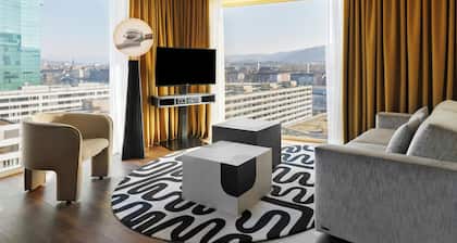 Renaissance Zürich Tower Hotel