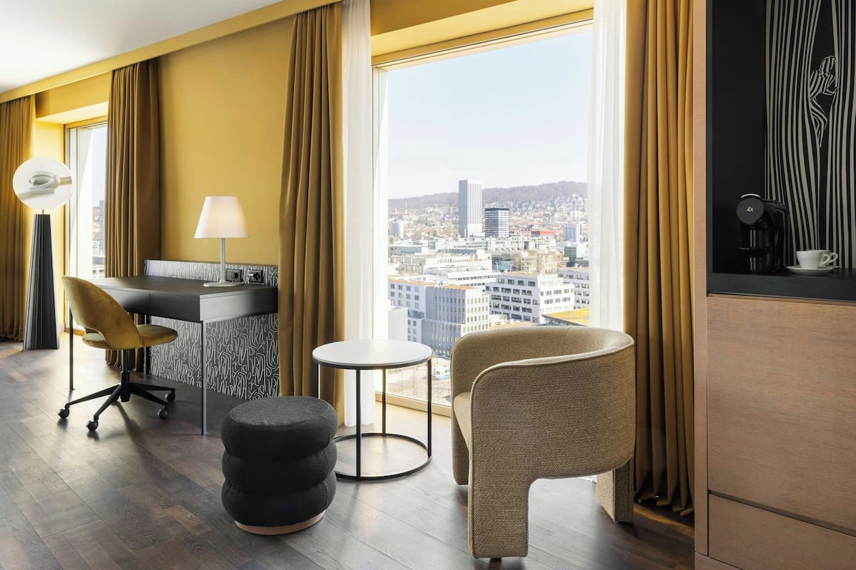 Signature Suite, 1 King Bed