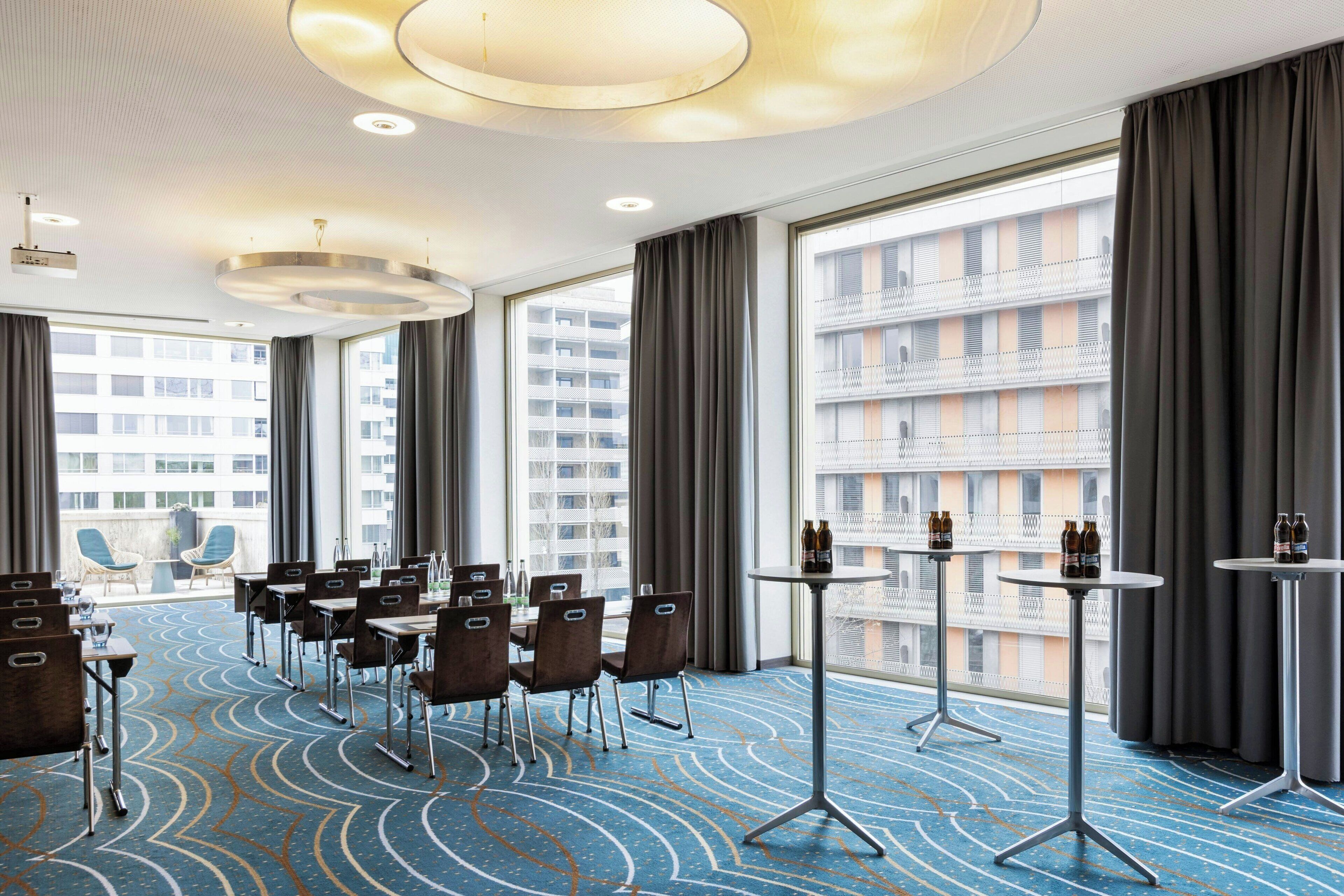 Photo - Renaissance Zürich Tower Hotel