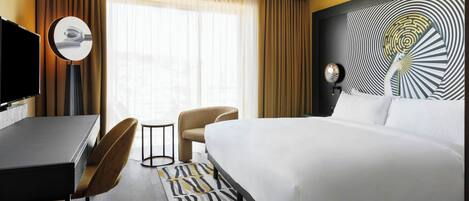 Premium bedding, in-room safe, desk, blackout drapes