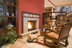 Fireplace - Hotel Ekai (Longuida)