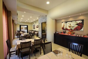 Restaurant - Hotel Cavour (Rieti)