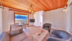 2+1 Villa Melis | Khu phòng khách