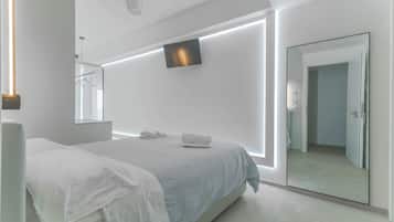 Økonomi-dobbeltrom | Sengetøy av topp kvalitet, senger med overmadrass og wi-fi (inkludert)