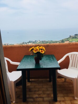 Room, Private Bathroom