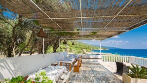 Food court - Pansion Marjan (Jelsa)