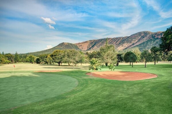 Golf - ANEW Resort Hunters Rest Rustenburg (Rustenburg)