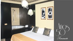 Deluxe Double Room, Jetted Tub | In-room safe, soundproofing, free WiFi