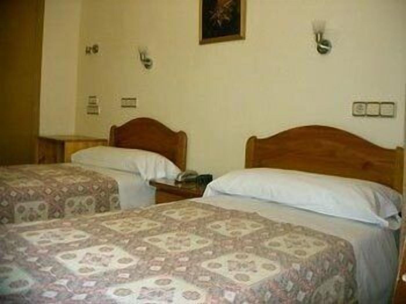 double or twin room | desk, rollaway beds, free wifi