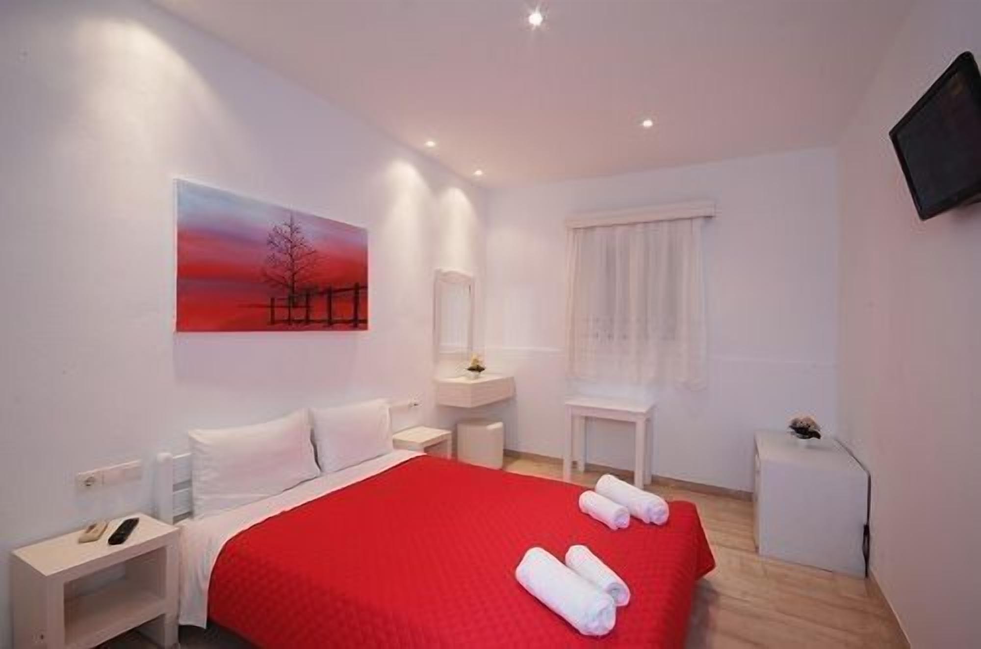 standard room | free wifi, bed sheets