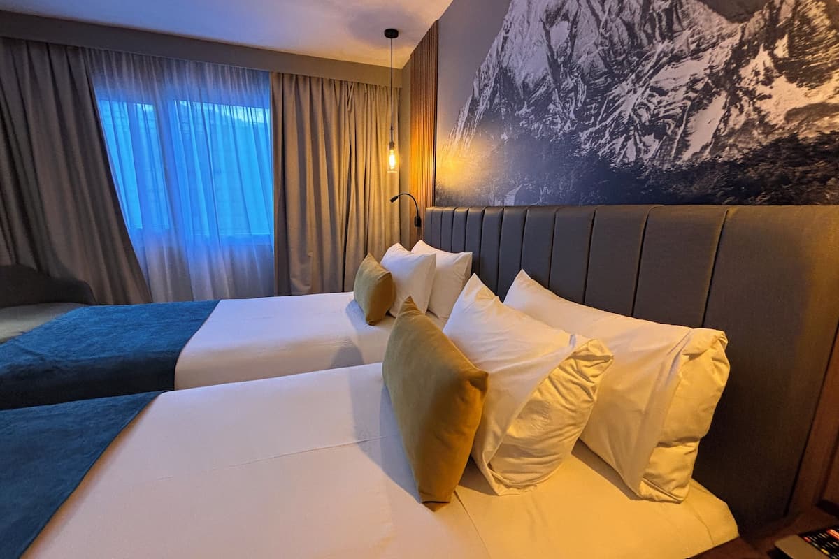 apartment, 1 double or 2 single beds, private bathroom (2 pax) | select comfort beds, minibar, in-room safe, iron/ironing board