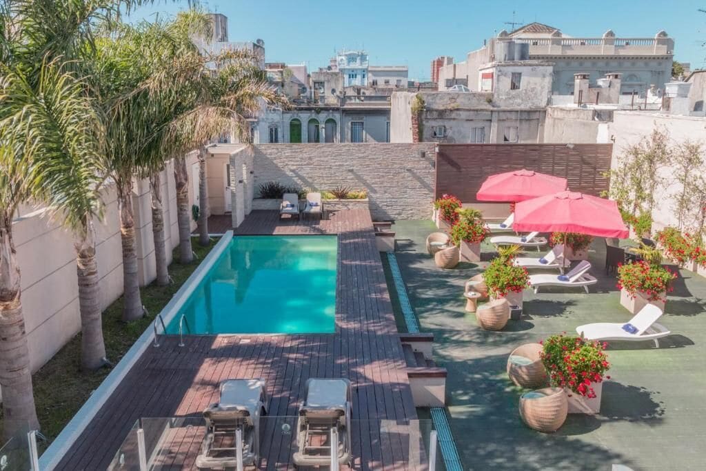 Outdoor pool, open 8 AM to 11 PM, sun loungers