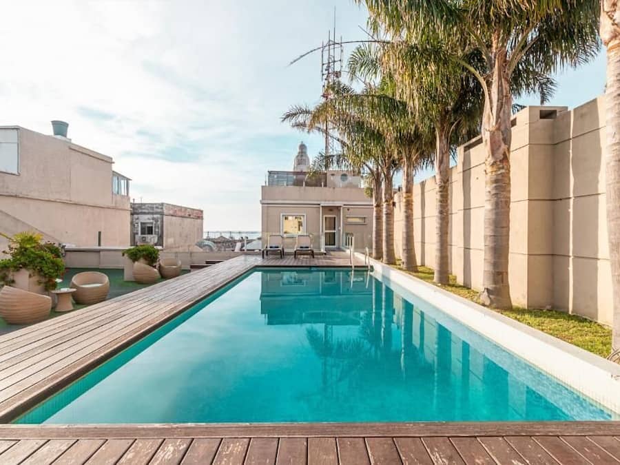 Outdoor pool, open 8 AM to 11 PM, pool loungers
