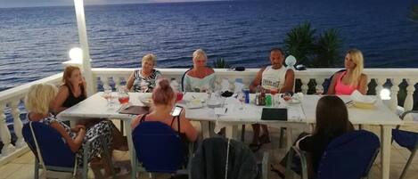 Utendørsservering