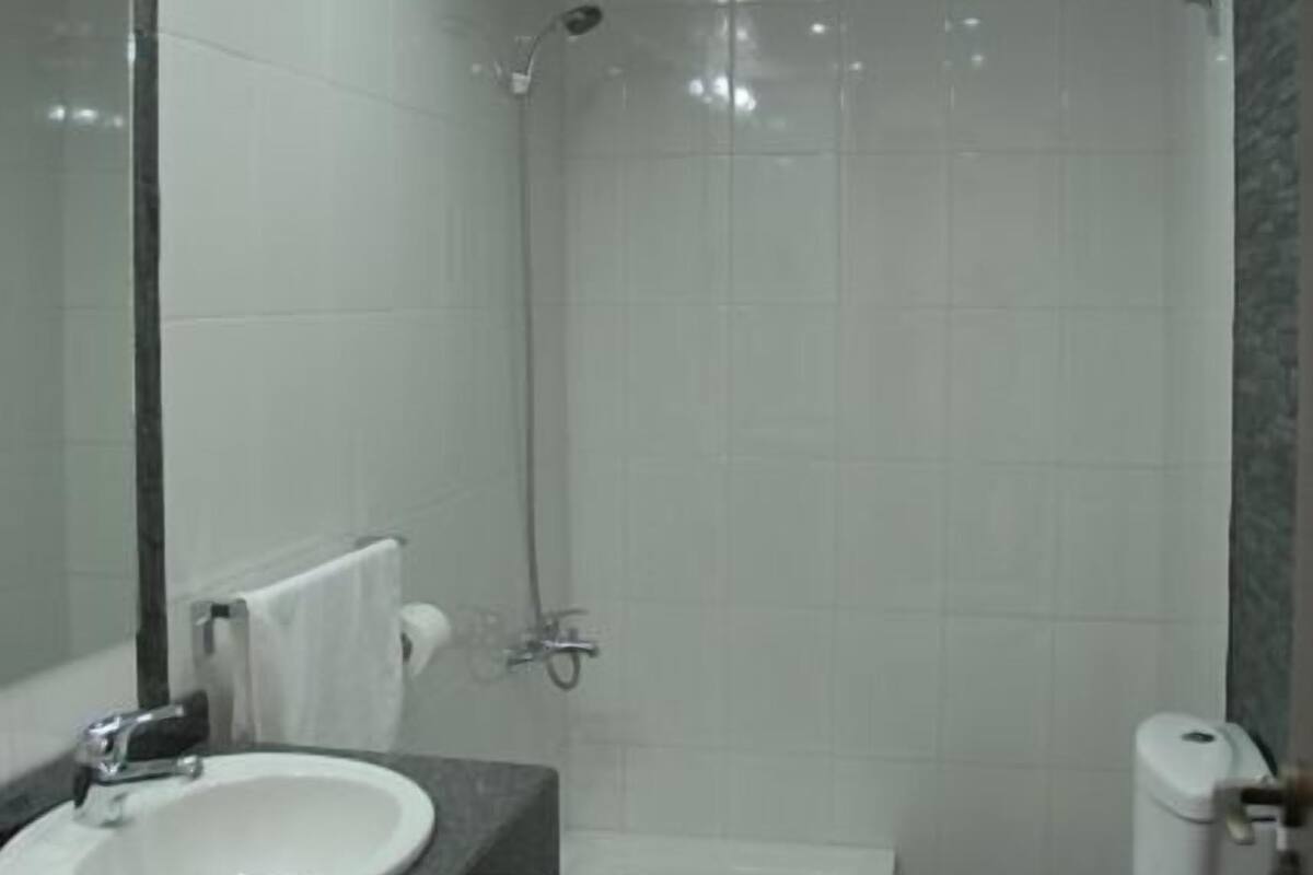 Surmatelas, bureau, lits pliants/supplémentaires, Wi-Fi gratuit