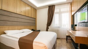 Minibar, desk, WiFi (free) - Gaye City Hotel (Bolu)