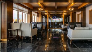 Lobby sitting area - Gaye City Hotel (Bolu)