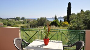 Premium Duplex | In-room safe, soundproofing, free wired internet - Anna Studios (Corfu)