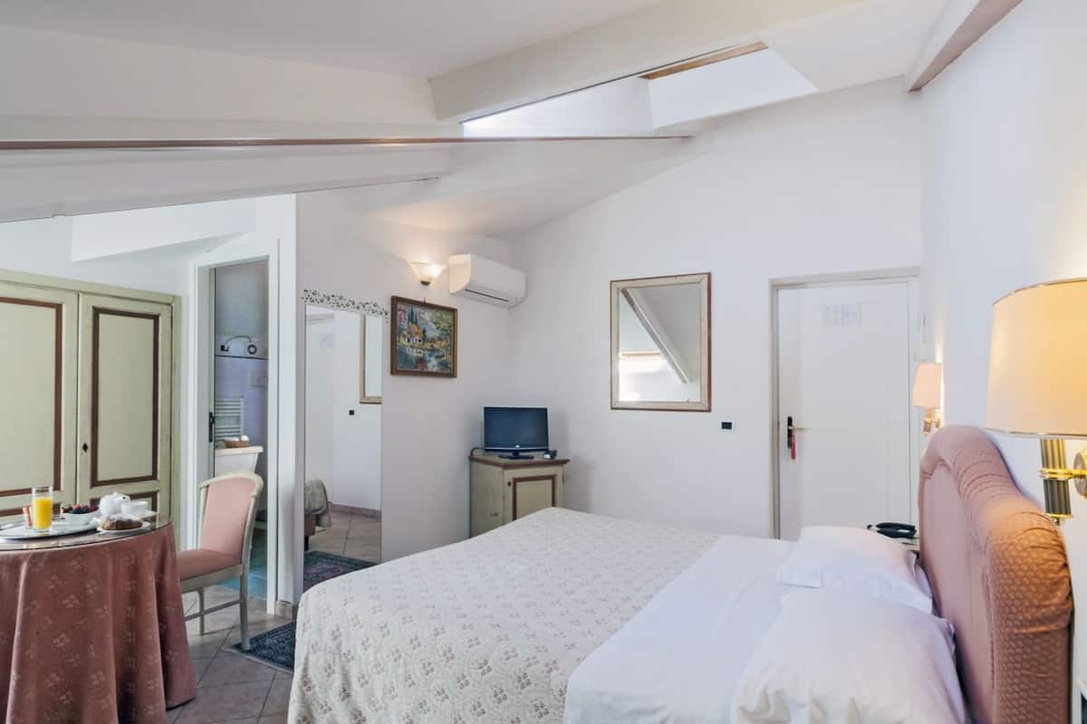 Double Room (attic)