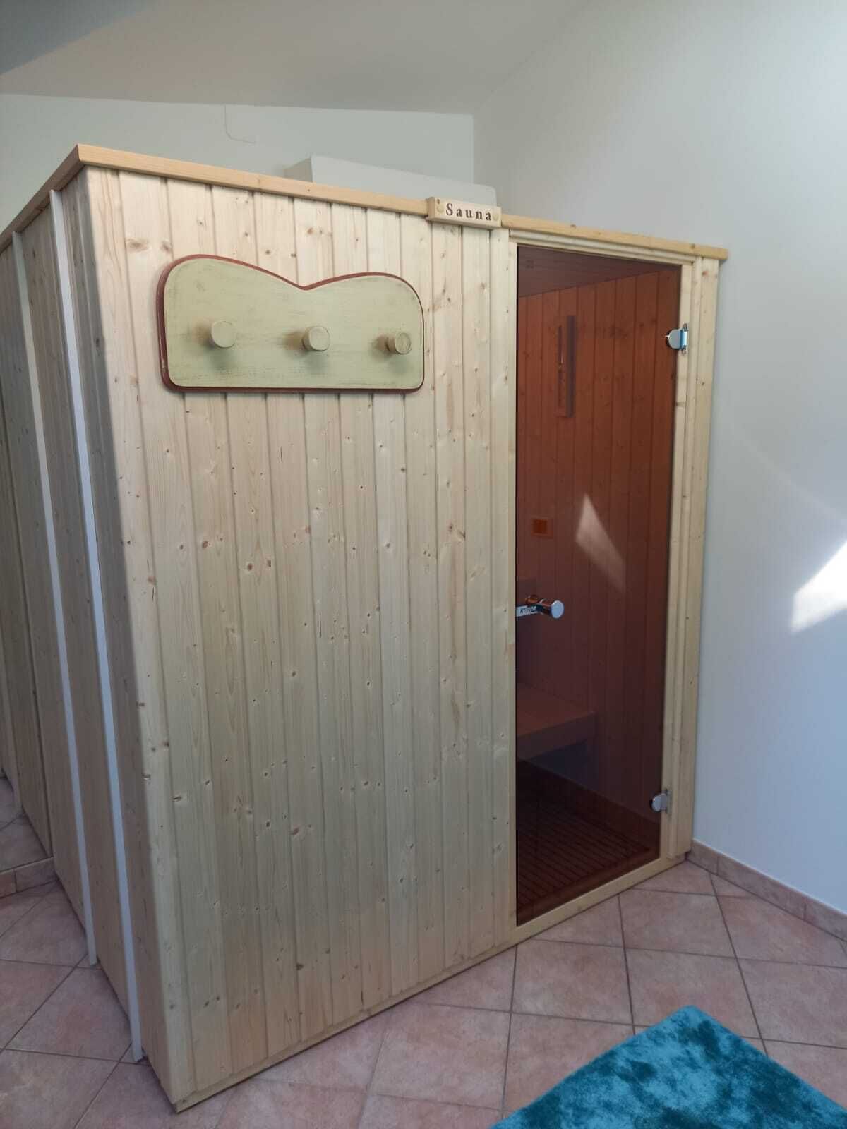 romantic double or twin room | minibar, in-room safe, desk, soundproofing