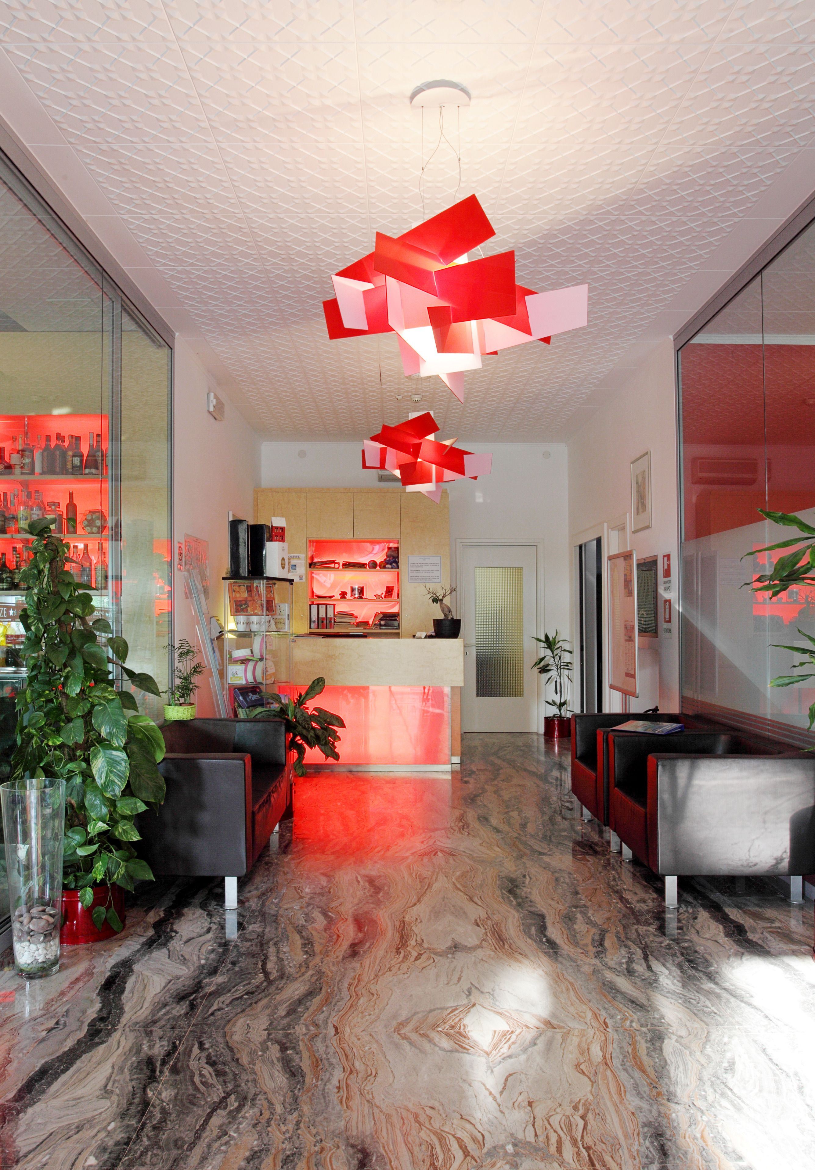 Check-in-/Check-out-Schalter