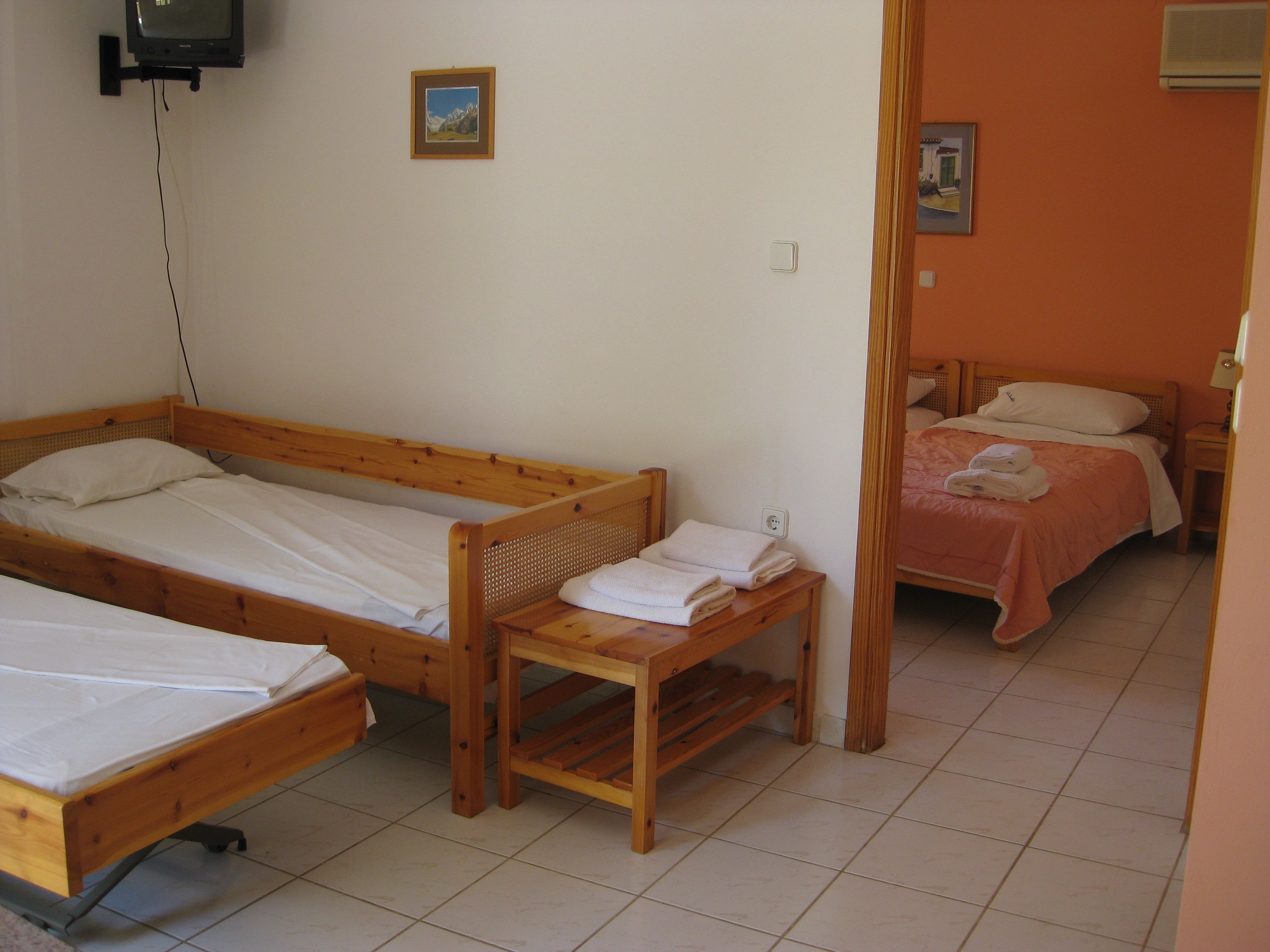 quadruple room | 1 bedroom, tempur-pedic beds, in-room safe, iron/ironing board