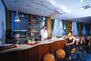 Bar (in der Unterkunft)