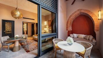 Zimmer, 1 King-Bett, Terrasse (Garden) | Terrasse/Patio