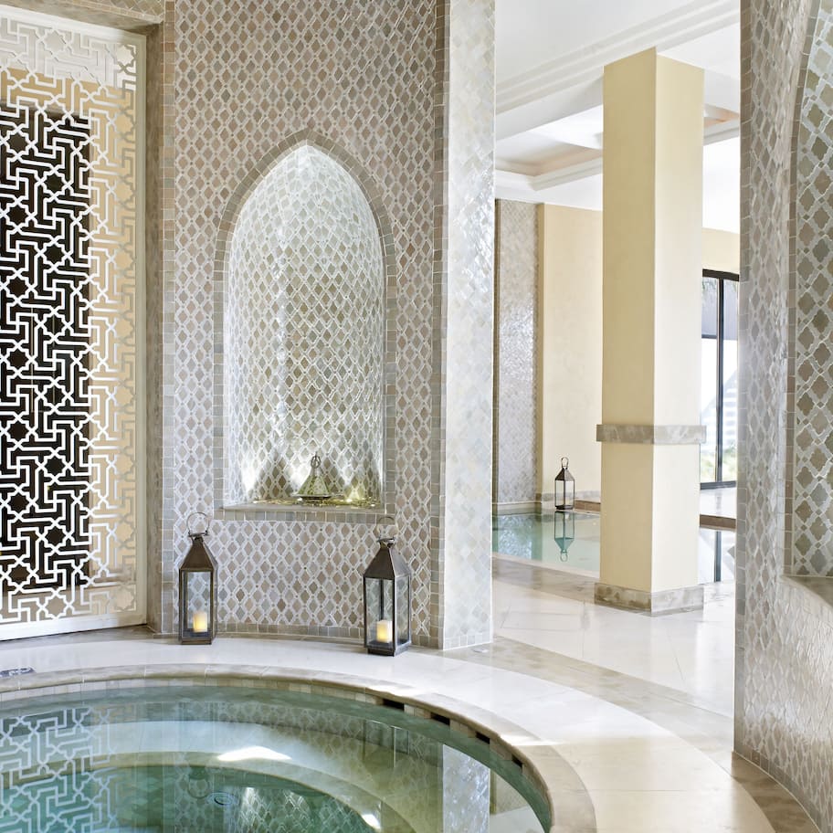 Couples treatment rooms, sauna, hot tub, Turkish bath, body treatments