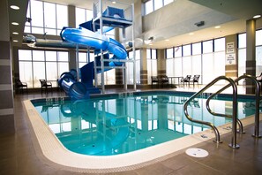 Waterslide - Holiday Inn Hotel & Suites Red Deer South by IHG (Red Deer)