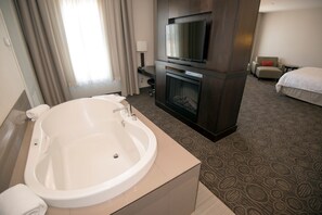 Suite, 1 Bedroom, Accessible, Jetted Tub - Holiday Inn Hotel & Suites Red Deer South by IHG (Red Deer)