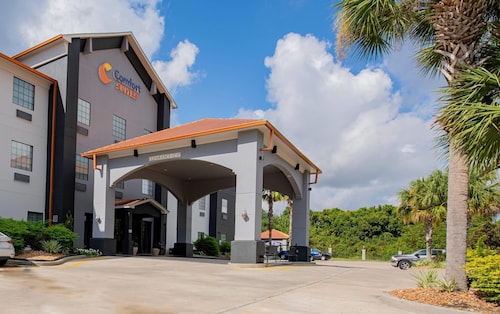 Comfort Suites Oil Center