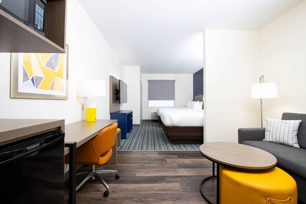 Premium bedding, pillow-top beds, in-room safe, desk