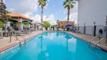 Seasonal outdoor pool