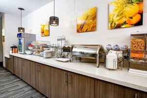 Desayuno para llevar incluido todos los días 