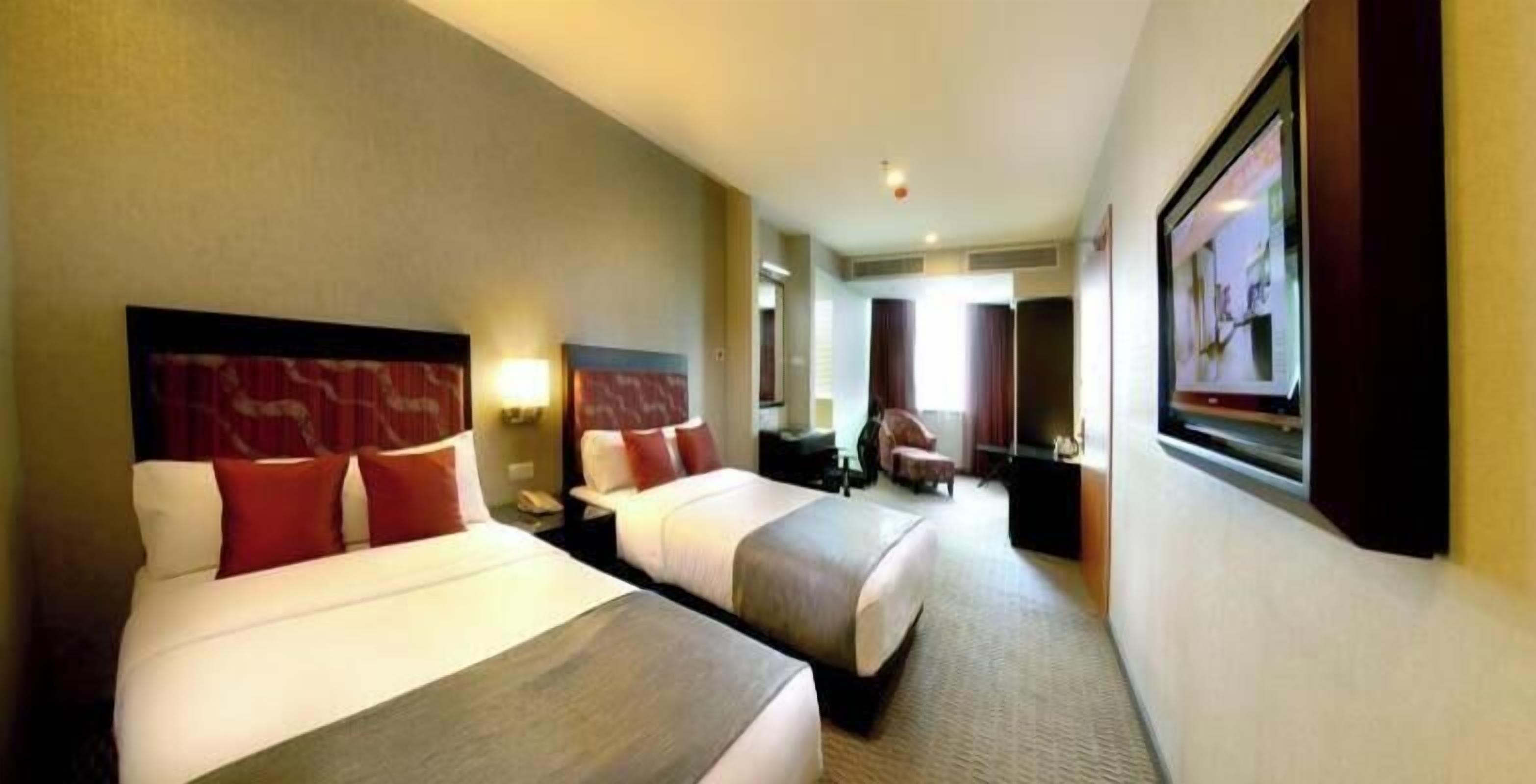 In-room safe, cribs/infant beds, rollaway beds, free WiFi