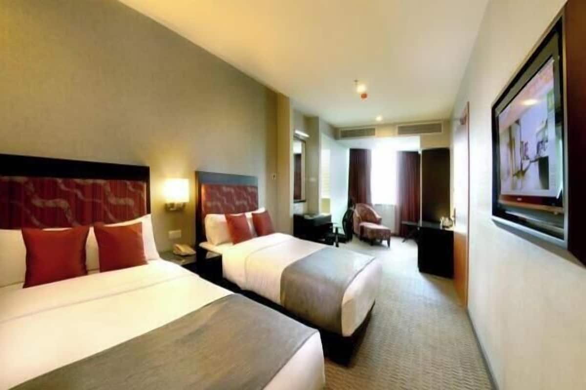 In-room safe, cribs/infant beds, rollaway beds, free WiFi