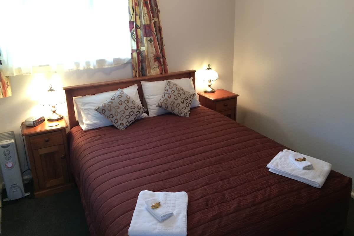 Habitación estándar, cocina (1 Bedroom Suite) | Wifi gratis y ropa de cama