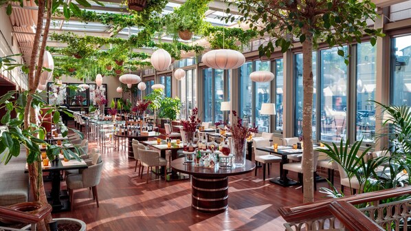 Portuguese cuisine - InterContinental Porto - Palacio das Cardosas by IHG (Porto)