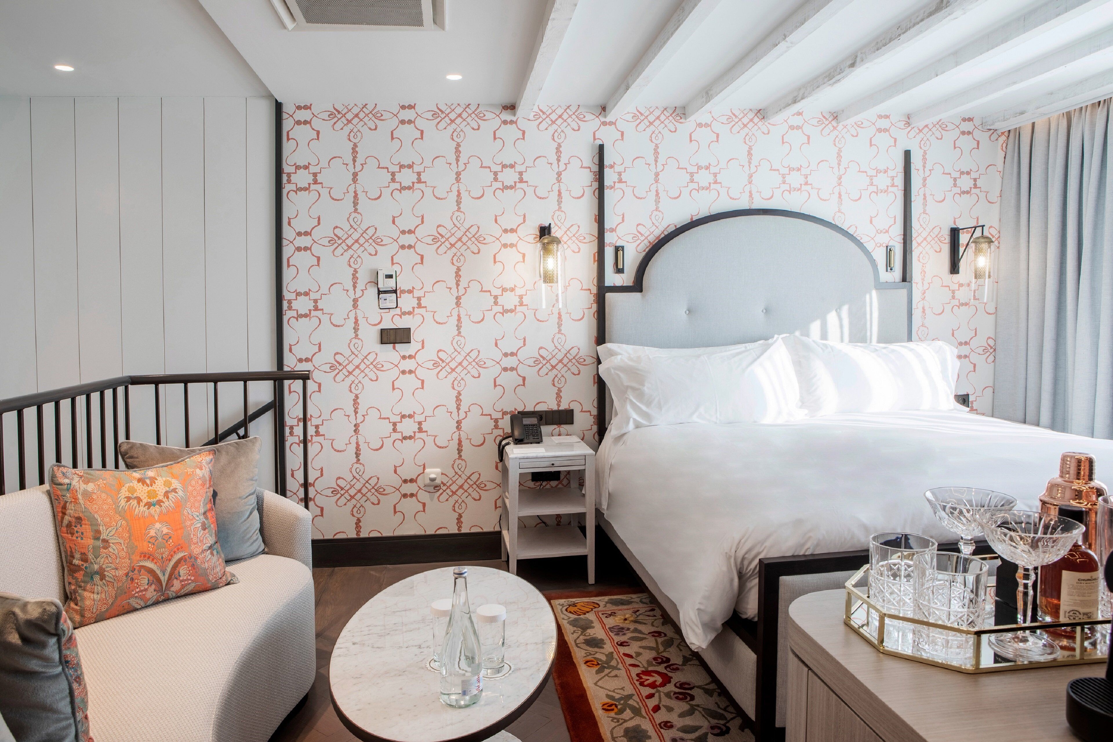 Classic Room, 1 King Bed (Historical Center View) | Hypo-allergenic bedding, minibar, in-room safe, desk