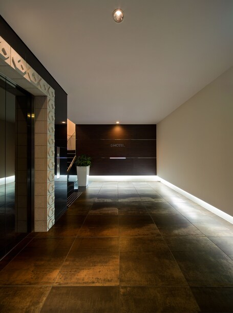 E Hotel Higashi Shinjuku - Image 35