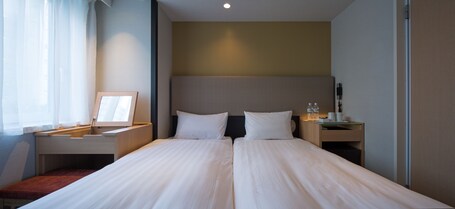 E Hotel Higashi Shinjuku - Image 75